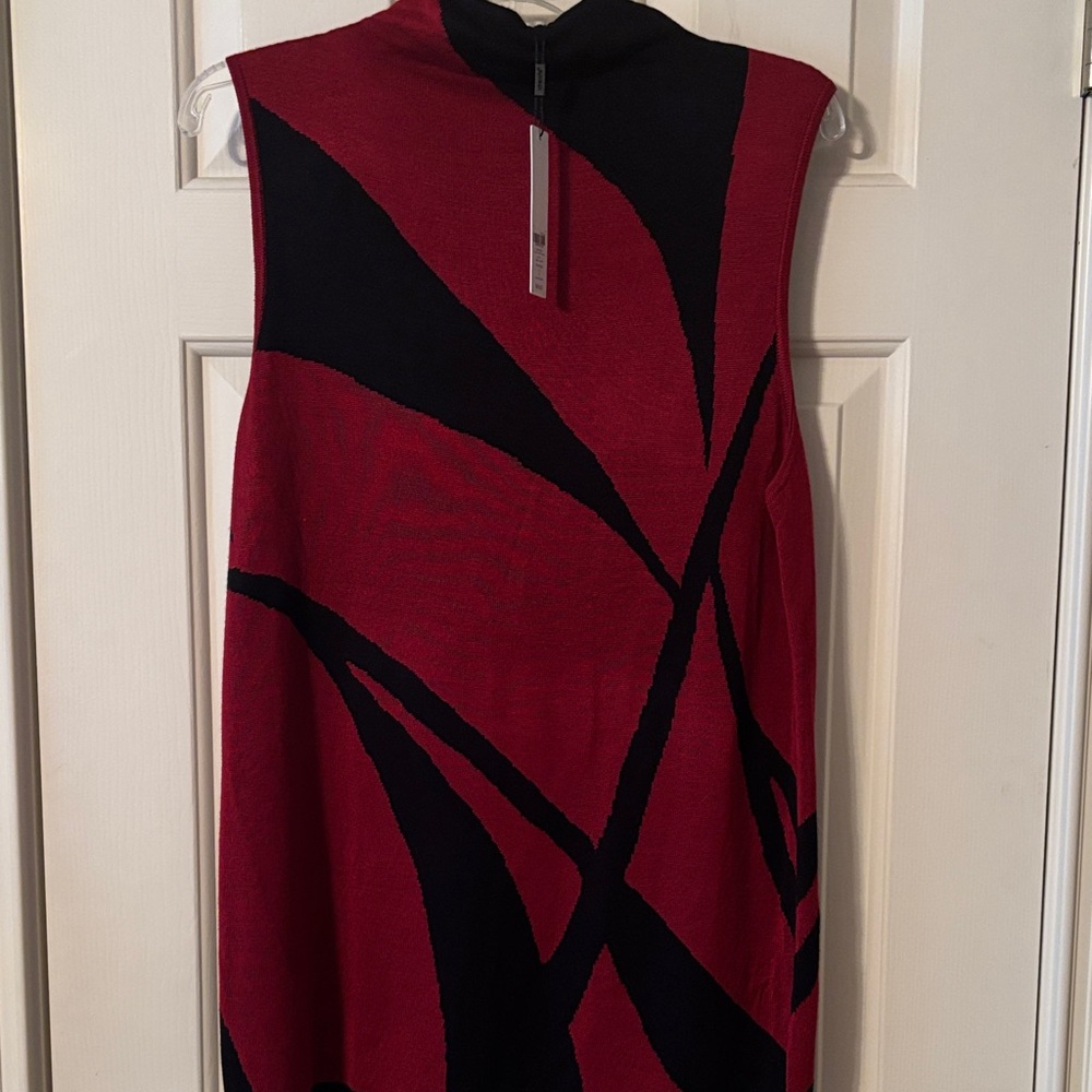 Chico's Bold Red and Black Sleeveless tunic